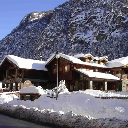 Alpine Bliss A Cosy Retreat דירה *