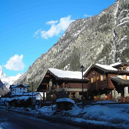 Alpine Bliss A Cosy Retreat